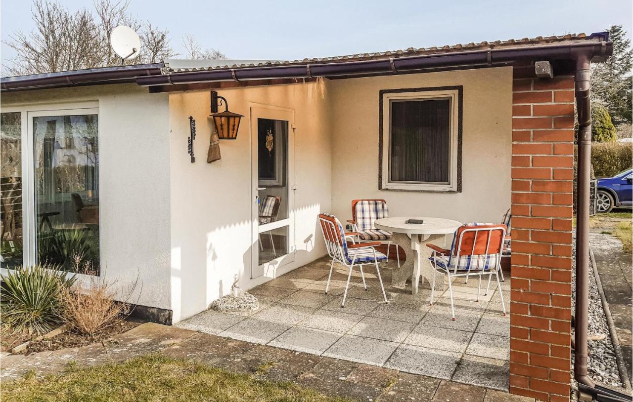 1 Bedroom Gorgeous Home In Loissin Екстер'єр фото